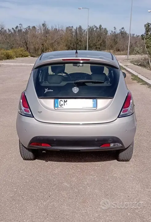 Lancia Ypsilon 2023 photo 2