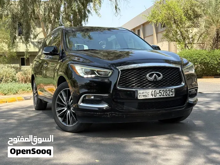 Infiniti Q60 2016 photo 3