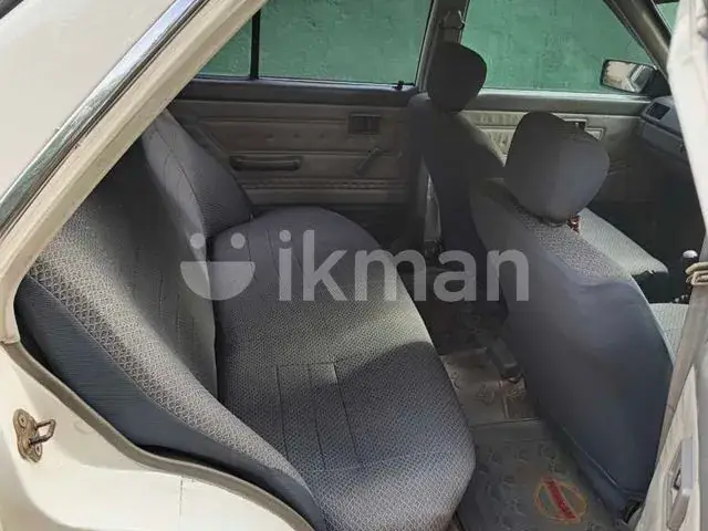Nissan Sunny 1985 photo 5