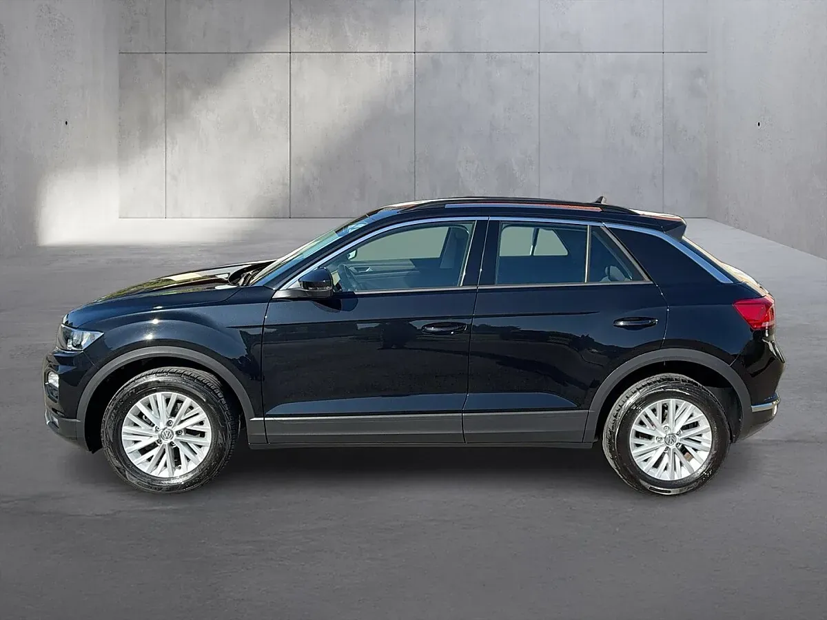Volkswagen T-Roc 2019 photo 2