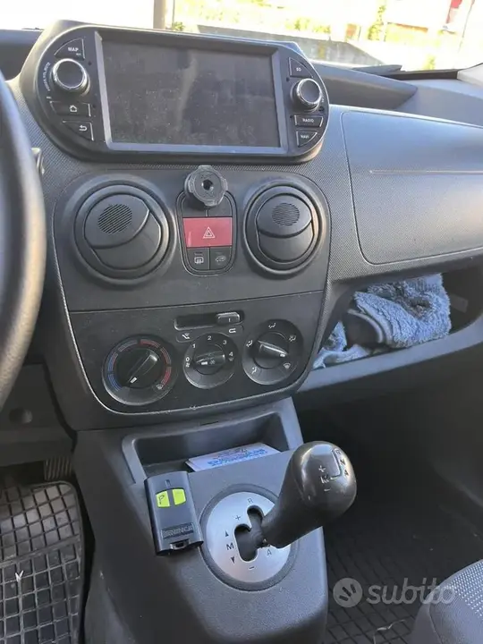 Peugeot Bipper 2008 photo 5