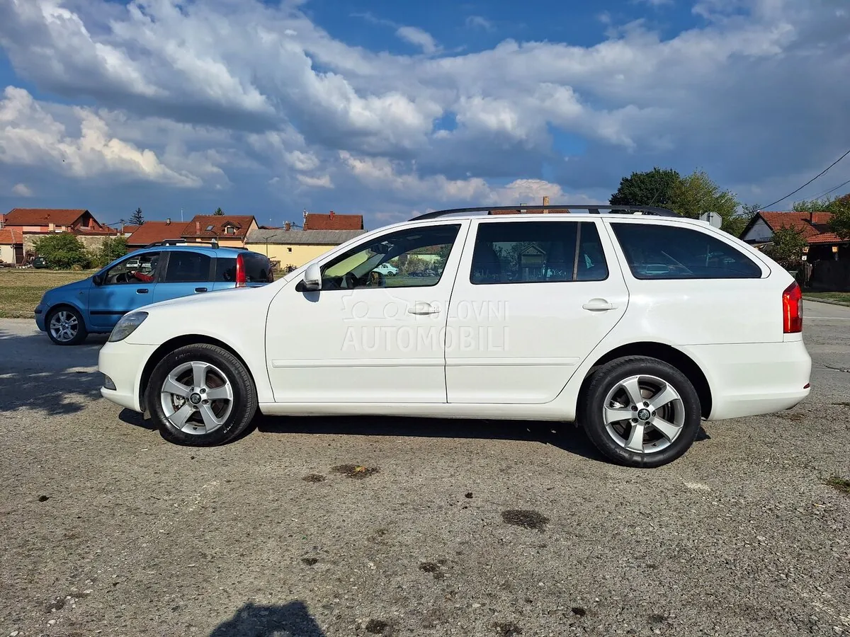 Skoda Octavia 2012 photo 5