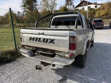 Toyota Hilux photo 2