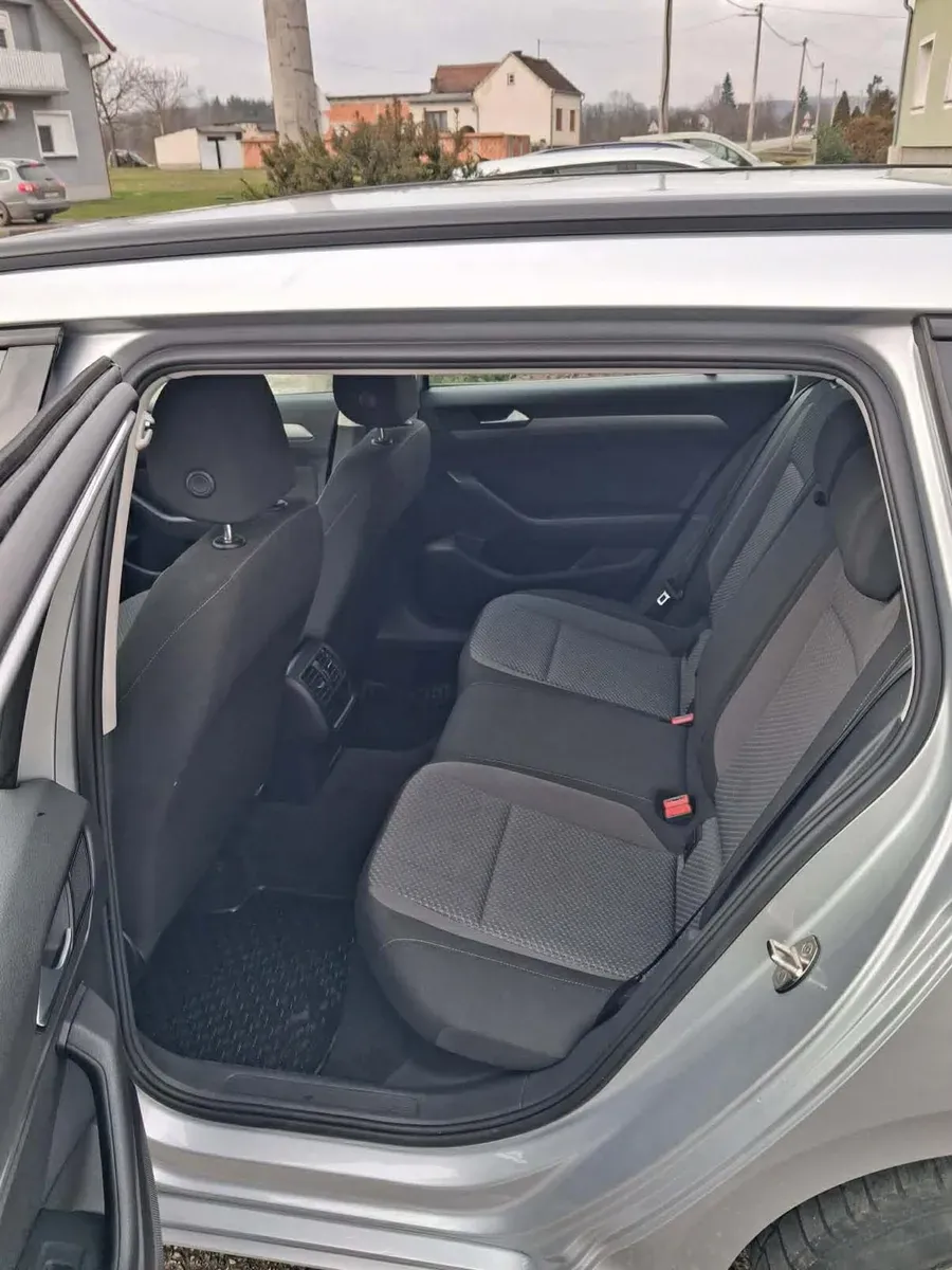 Volkswagen Passat 2020 photo 3