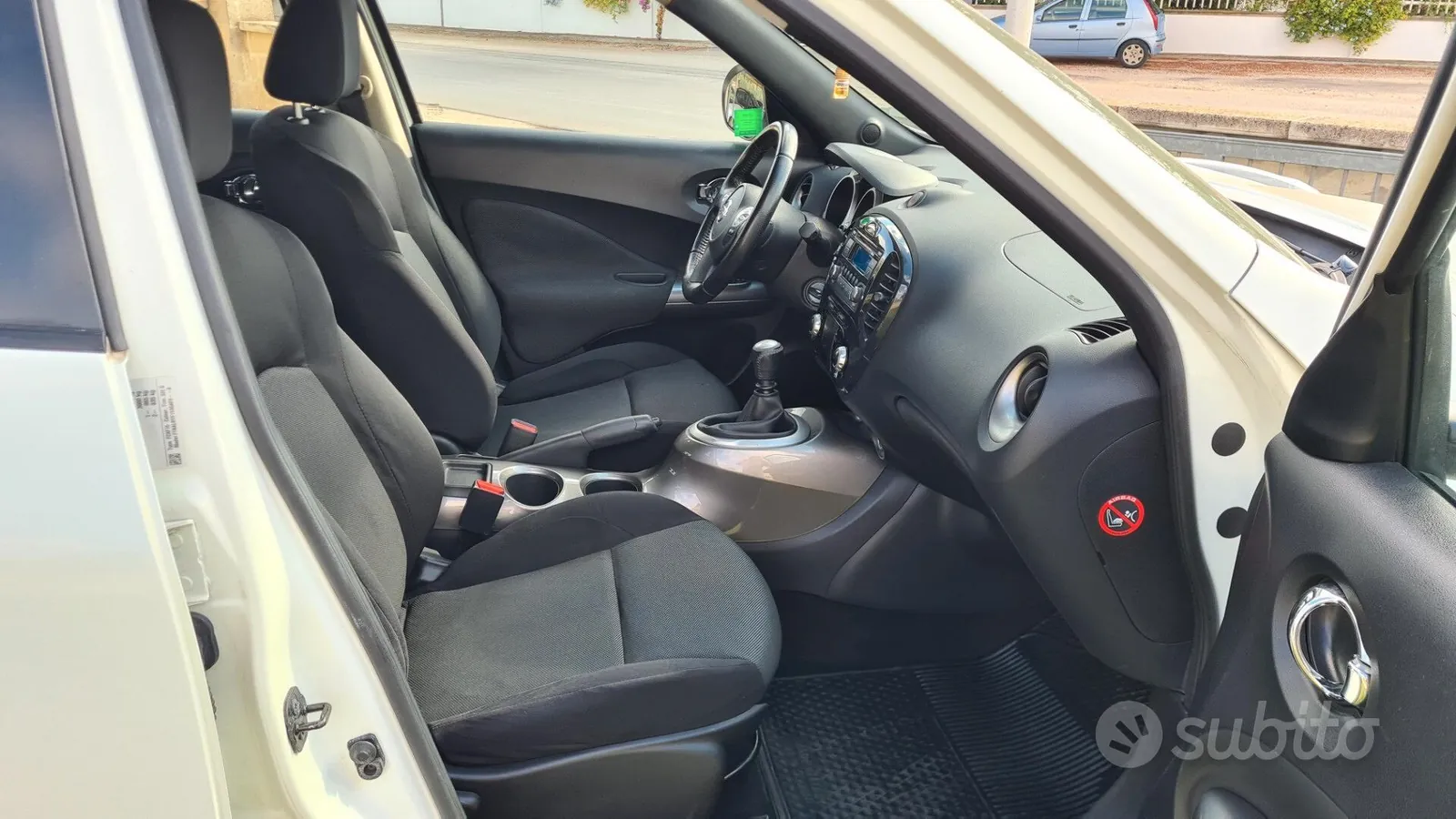 Nissan Juke 2012 photo 5