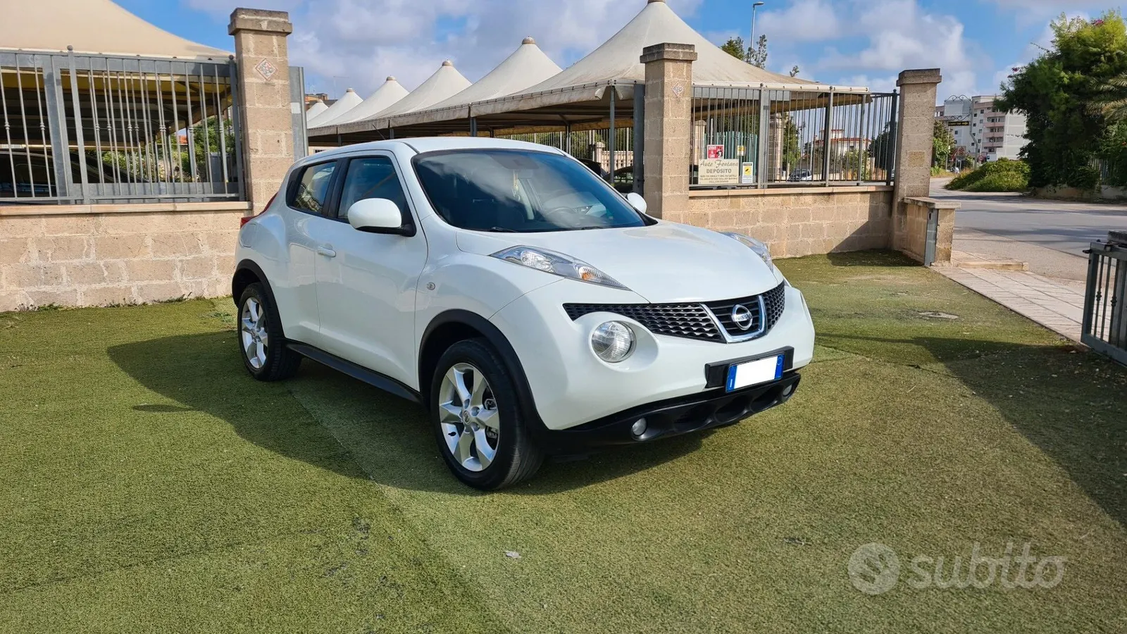 Nissan Juke 2012 photo 2