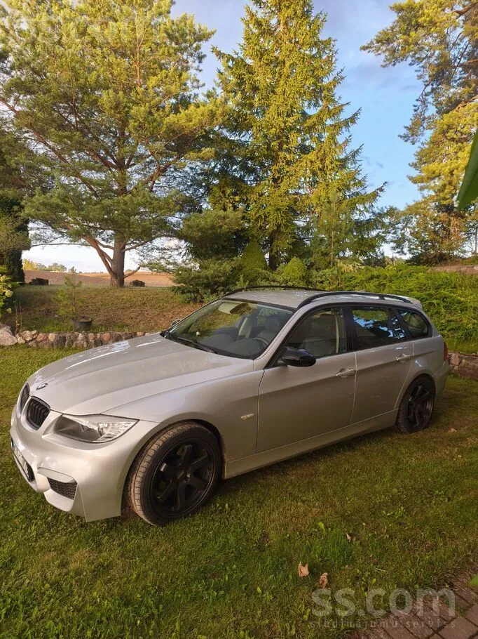 BMW 320