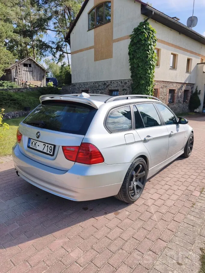 BMW 320 2008 photo 3