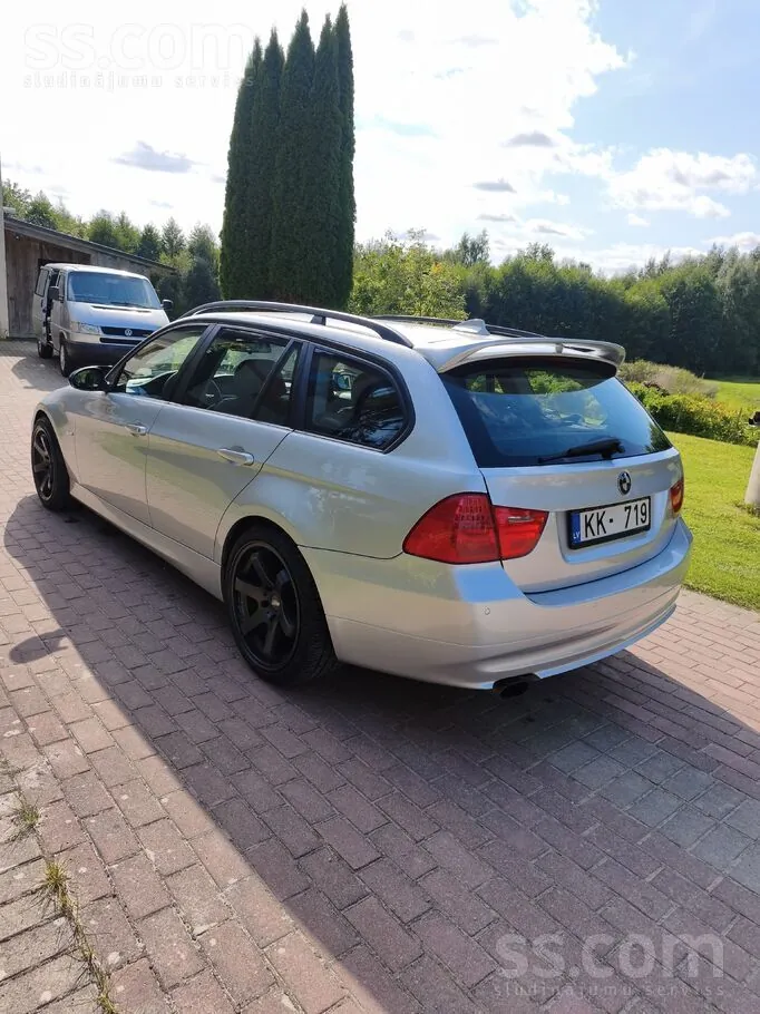 BMW 320 2008 photo 4