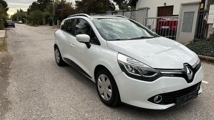 Renault Clio 2013 photo 2