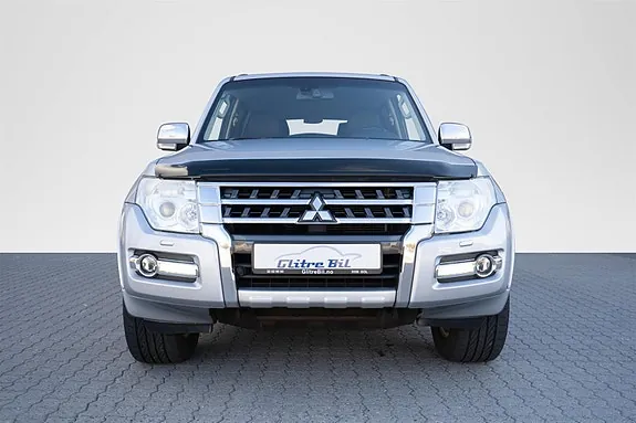 Mitsubishi Pajero 2015 photo 4
