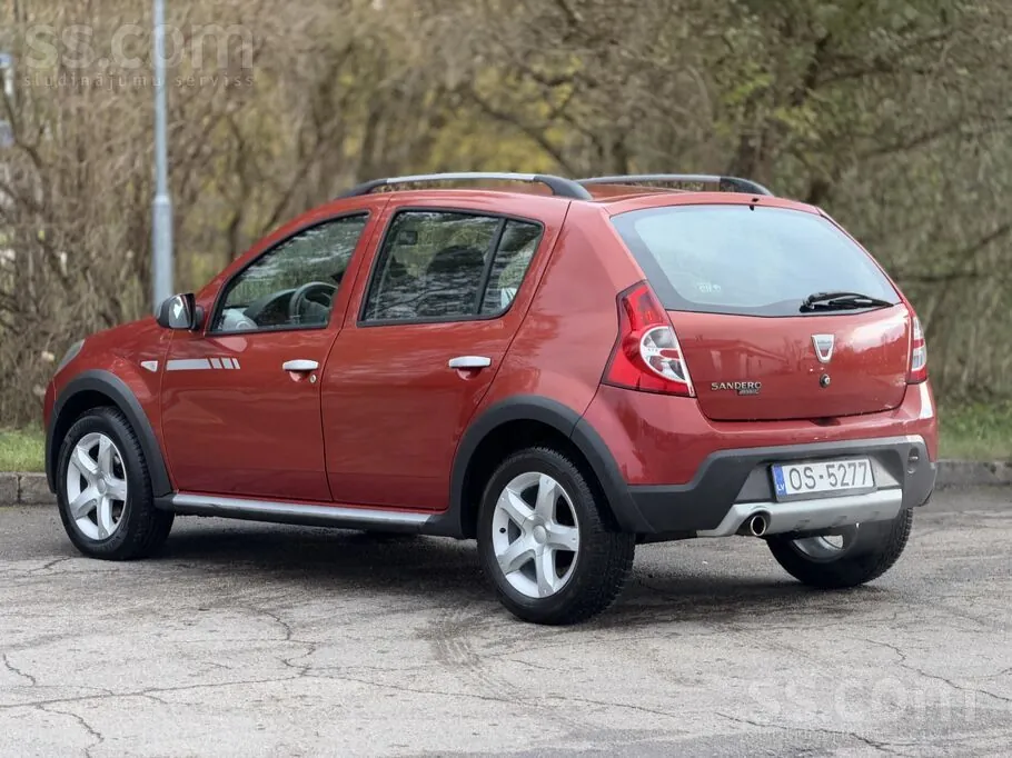 Dacia Sandero 2010 photo 4
