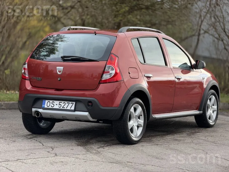 Dacia Sandero 2010 photo 3