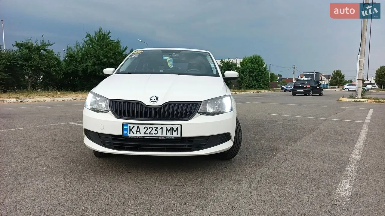 Skoda Fabia 2017 photo 4