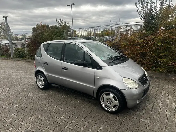Mercedes-Benz A 160
