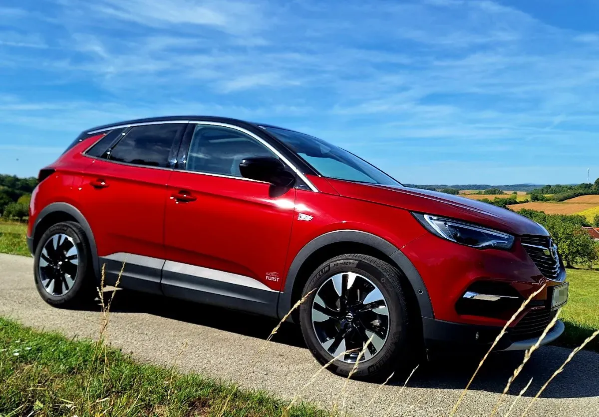 Opel Grandland X 2020 photo 2