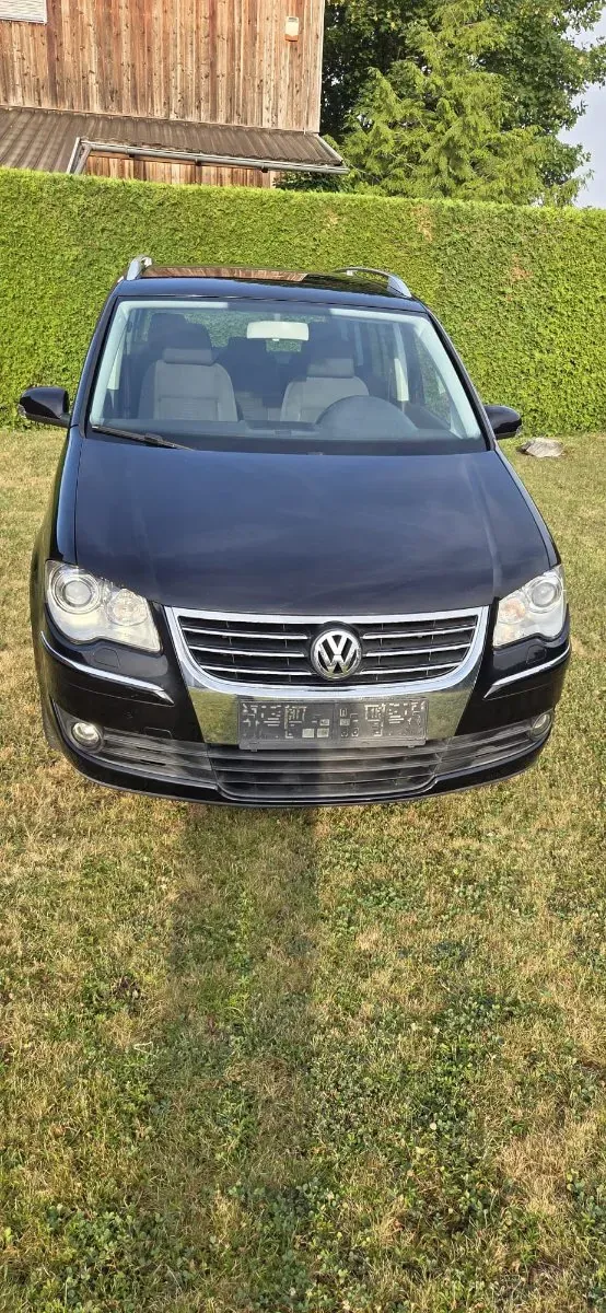 Volkswagen Touran 2007 photo 2