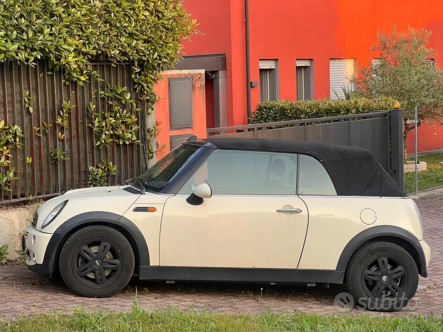 Mini Cabrio 2006 photo 5