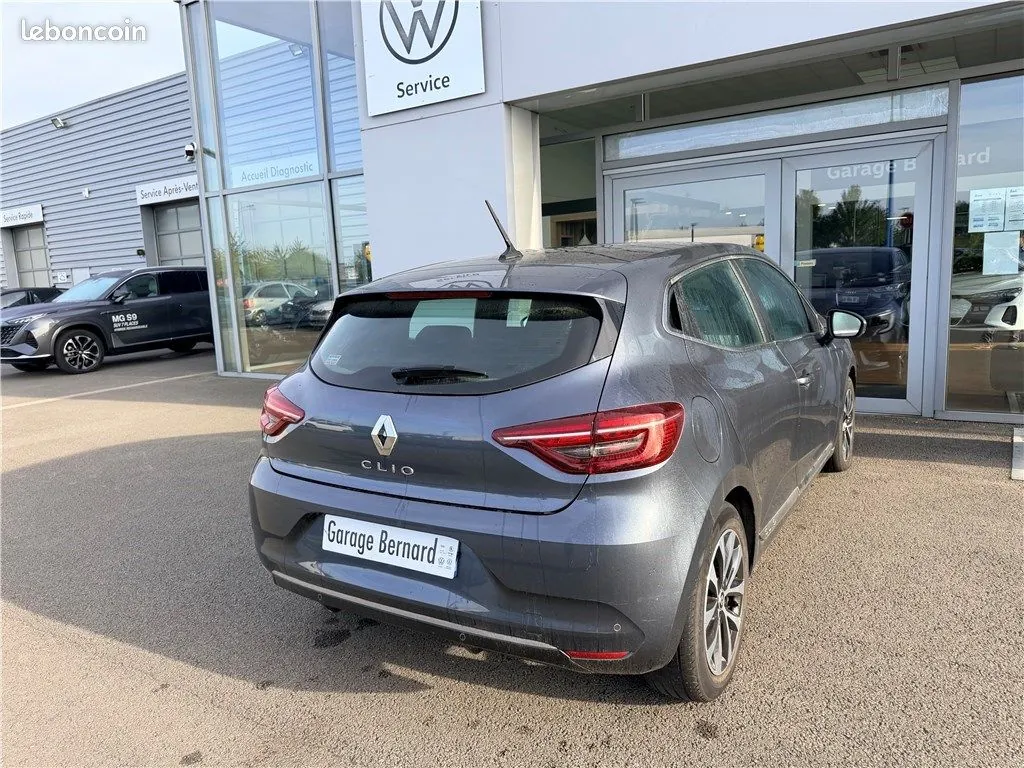 Renault Clio 2022 photo 3