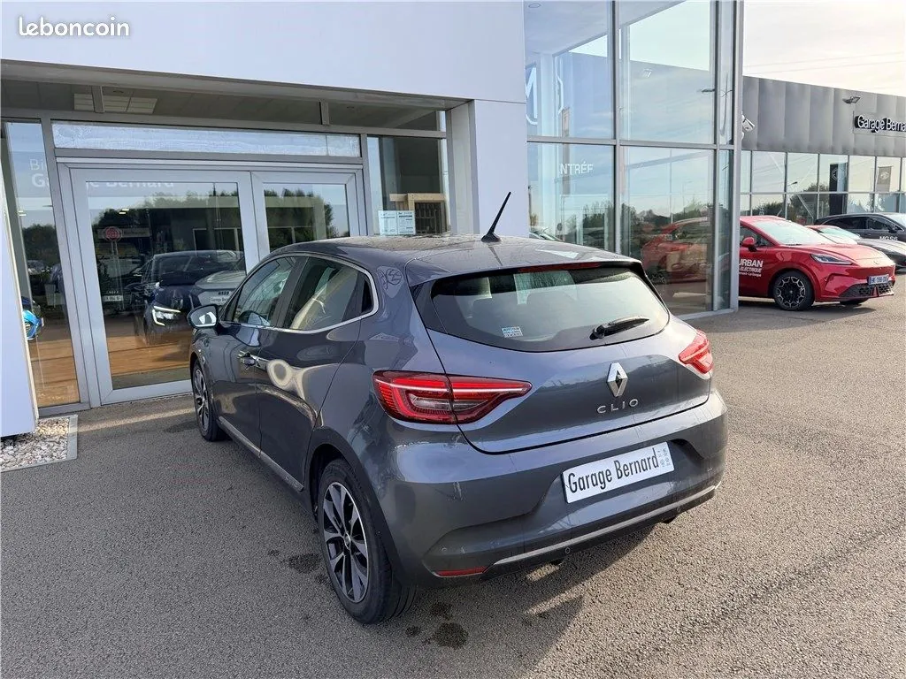 Renault Clio 2022 photo 5