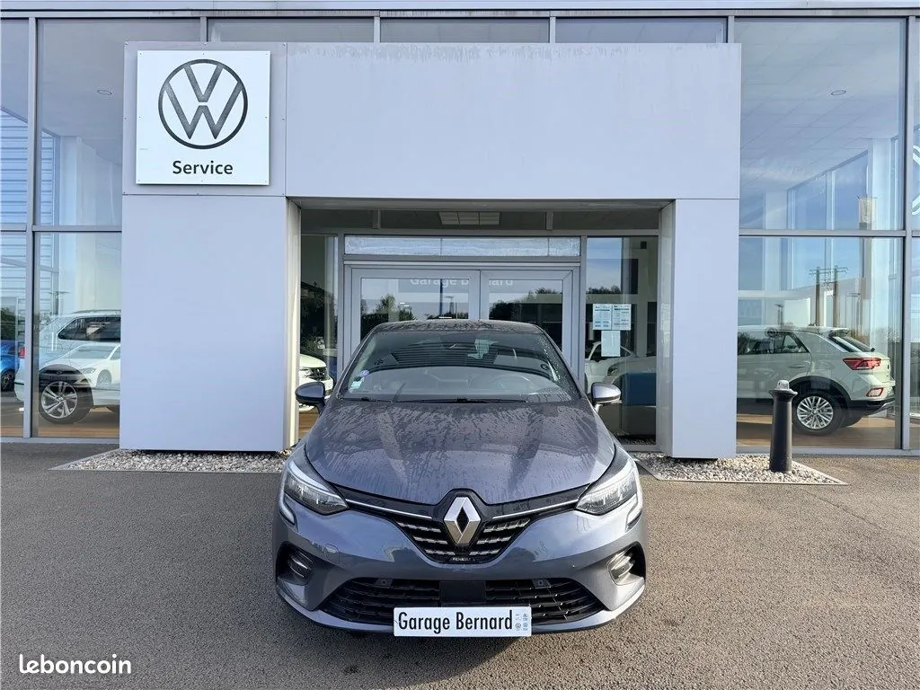 Renault Clio 2022 photo 2