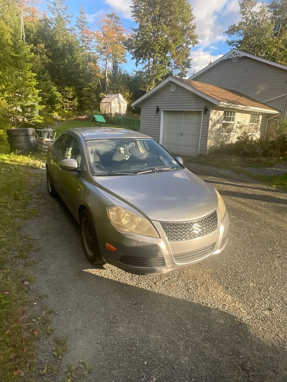 Suzuki Kizashi 2011 photo 2