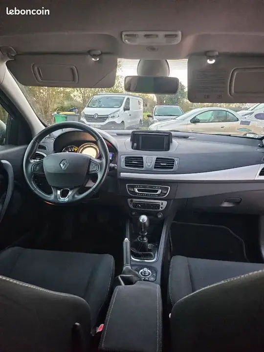 Renault Megane 2013 photo 3