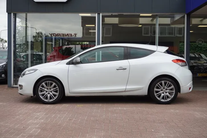 Renault Mégane 2013 photo 2