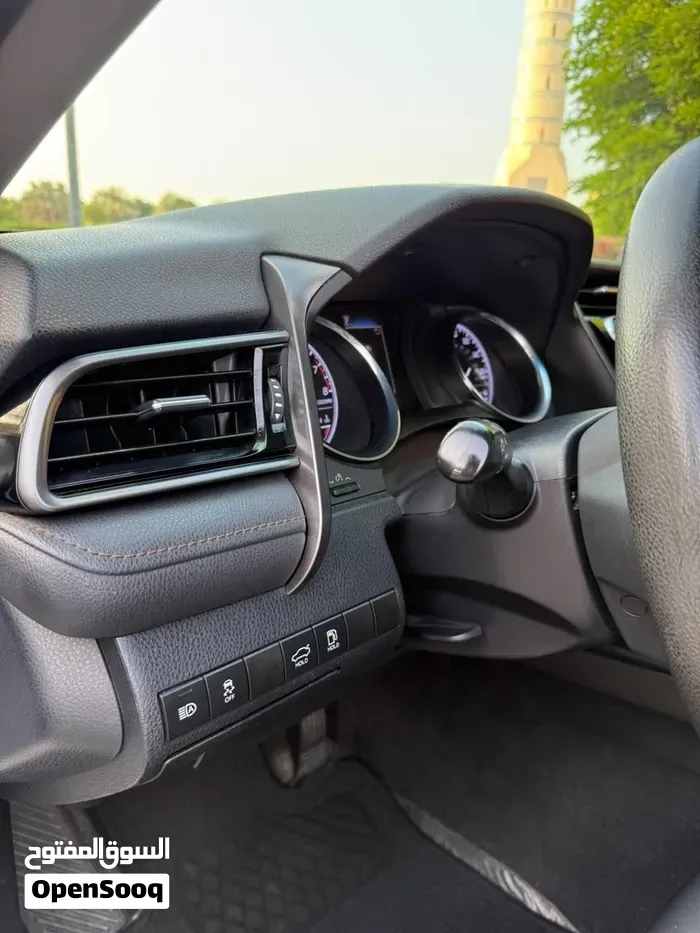Toyota Camry 2019 photo 2