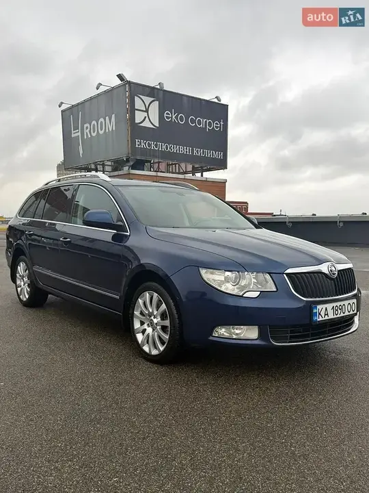 Skoda Superb 2010 photo 3
