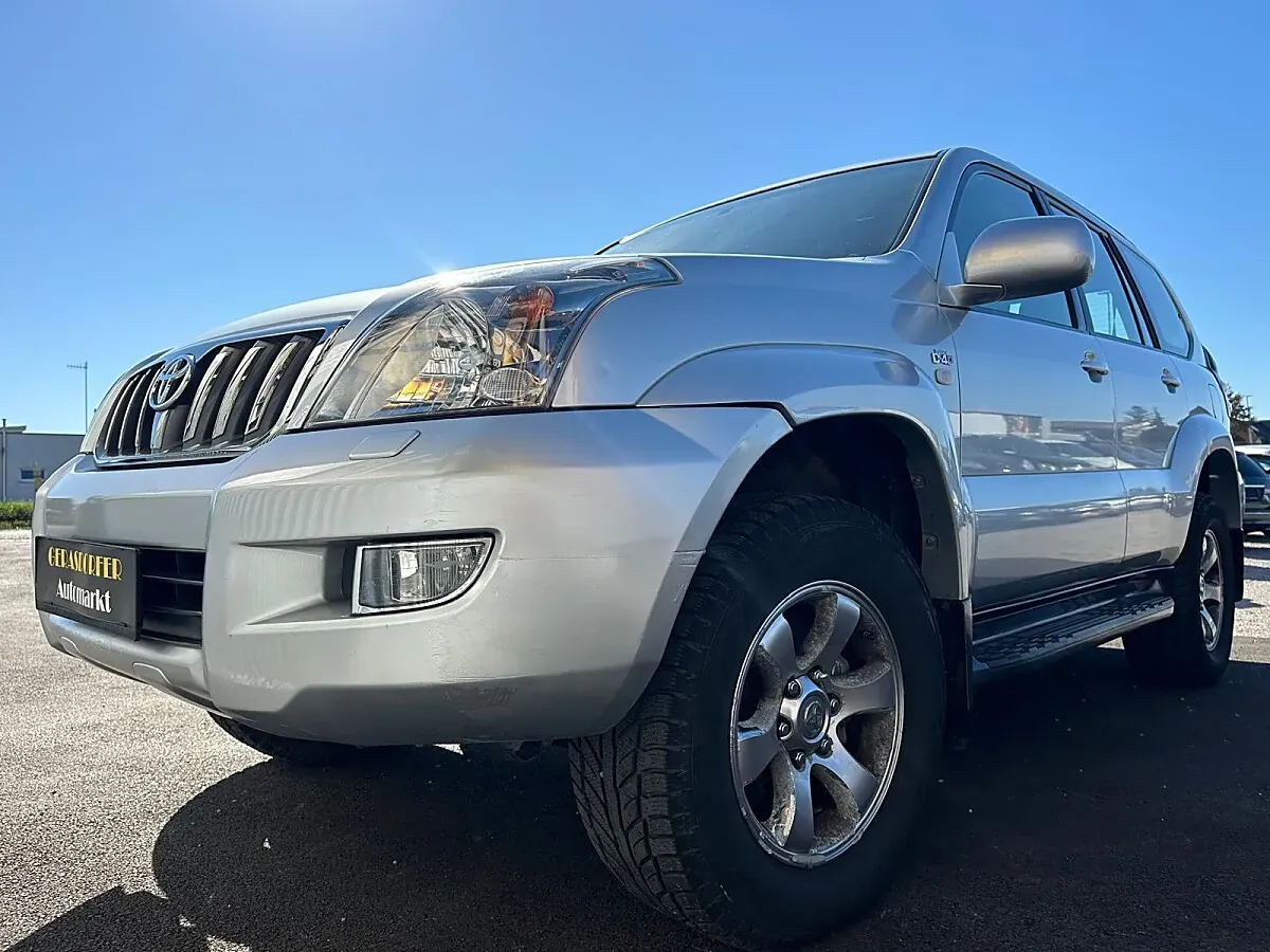 Toyota Land Cruiser 2008 photo 2