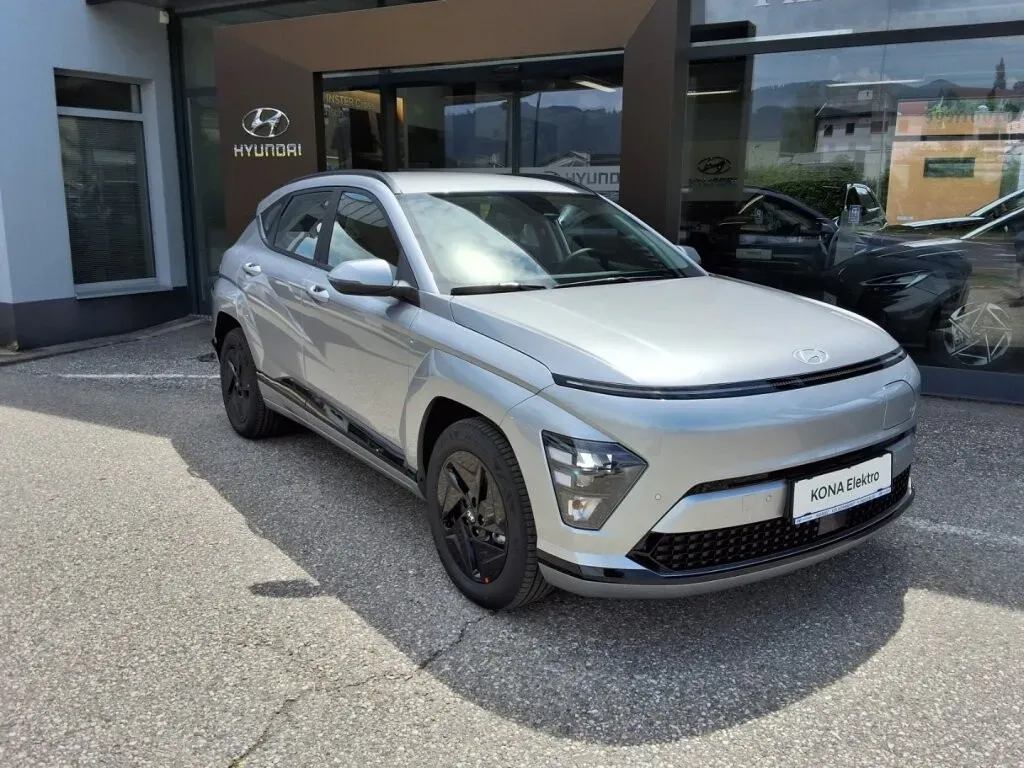 Hyundai Kona photo 3