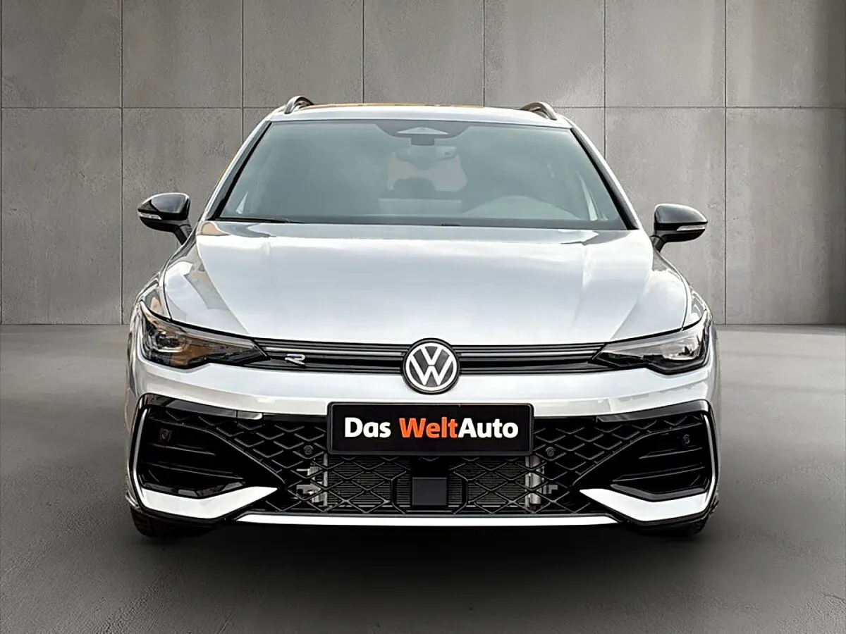 Volkswagen Golf Variant 2026 photo 2