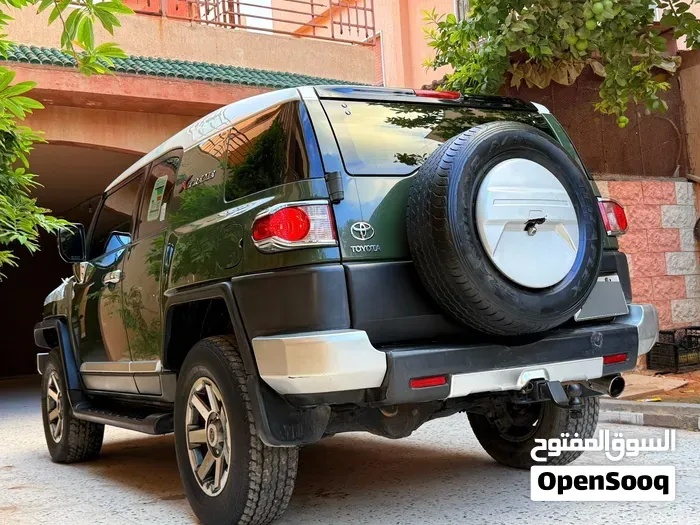 Toyota Fj Gxr 2013 photo 4