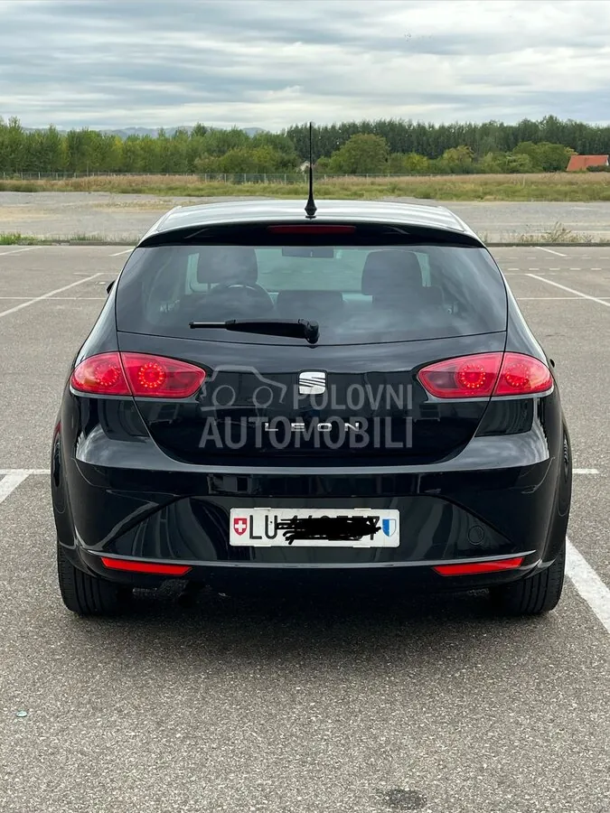 Seat Leon 2011 photo 4