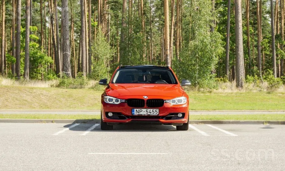 BMW 330 2014 photo 3