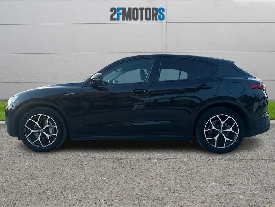 Alfa Romeo Stelvio 2022 photo 4