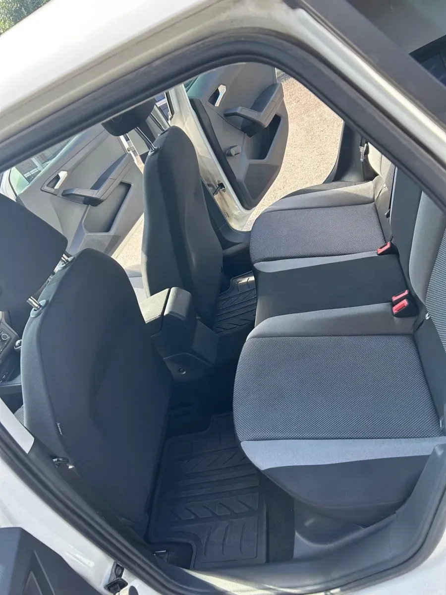 Seat Ibiza 2018 photo 2