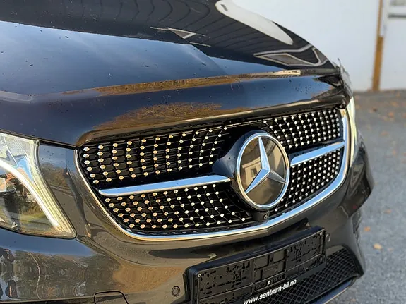 Mercedes-Benz V300 D 2022 photo 3