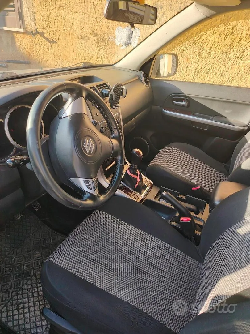 Suzuki Grand Vitara 2006 photo 3