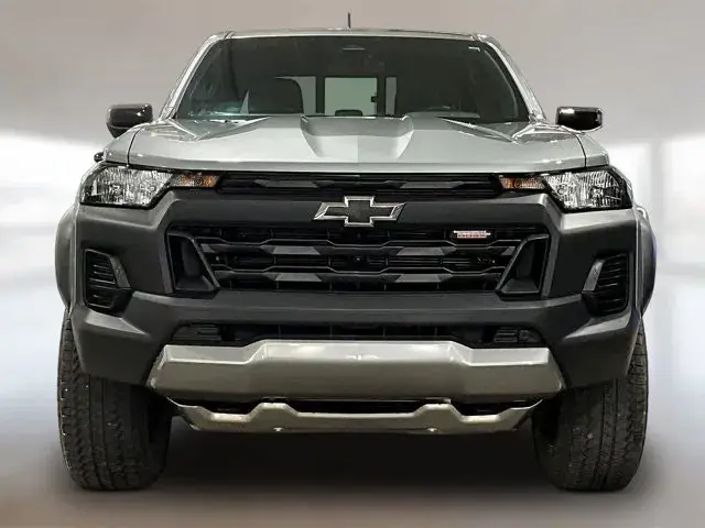 Chevrolet Colorado 2026 photo 2