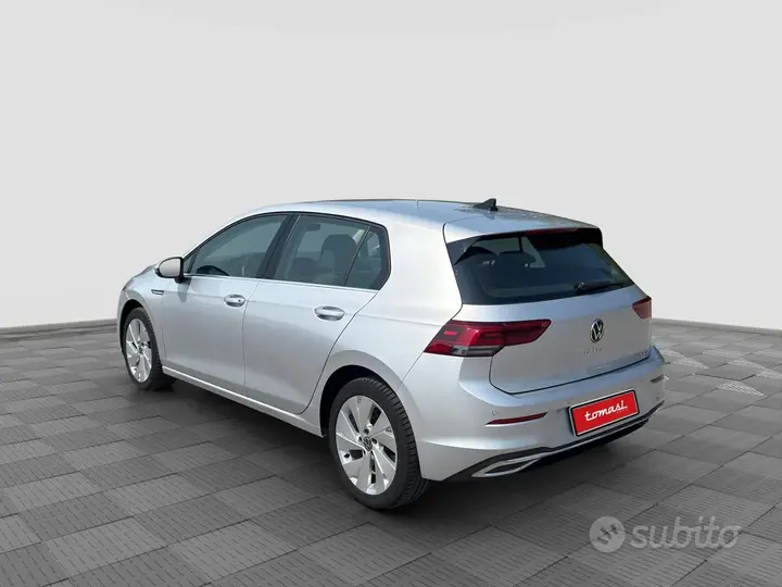 Volkswagen Golf 2024 photo 3