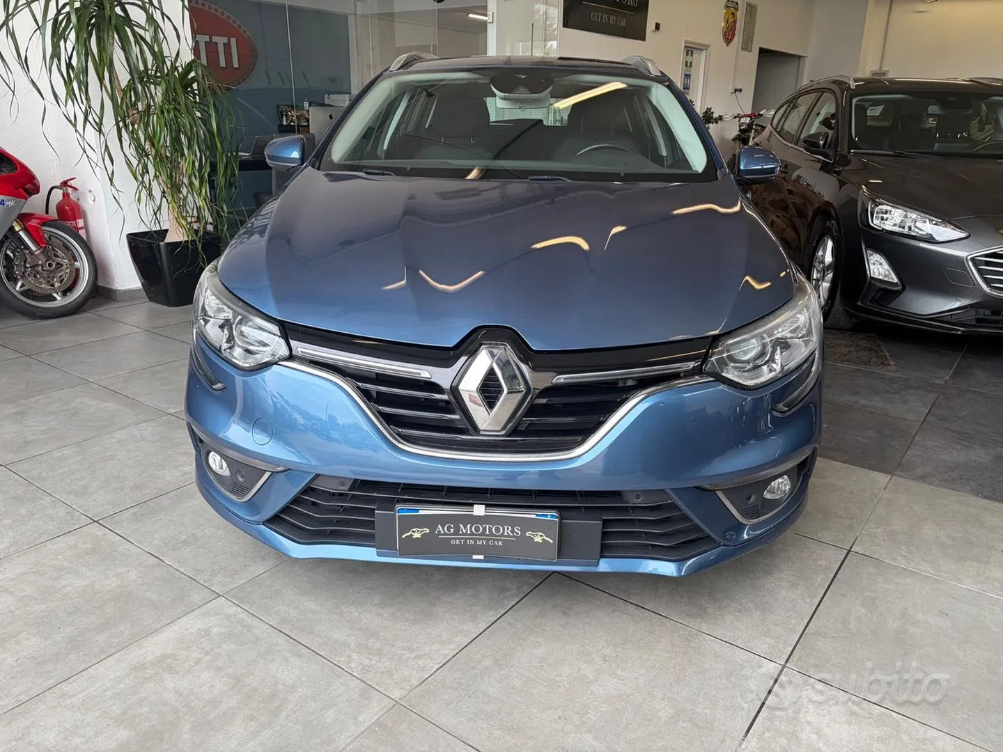 Renault Megane 2019 photo 2