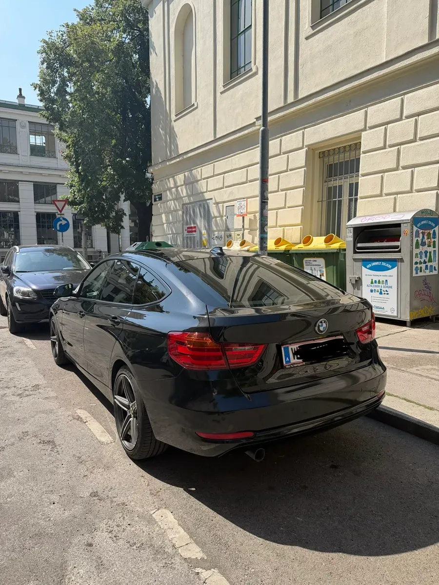 BMW 3 Series 2015 photo 3