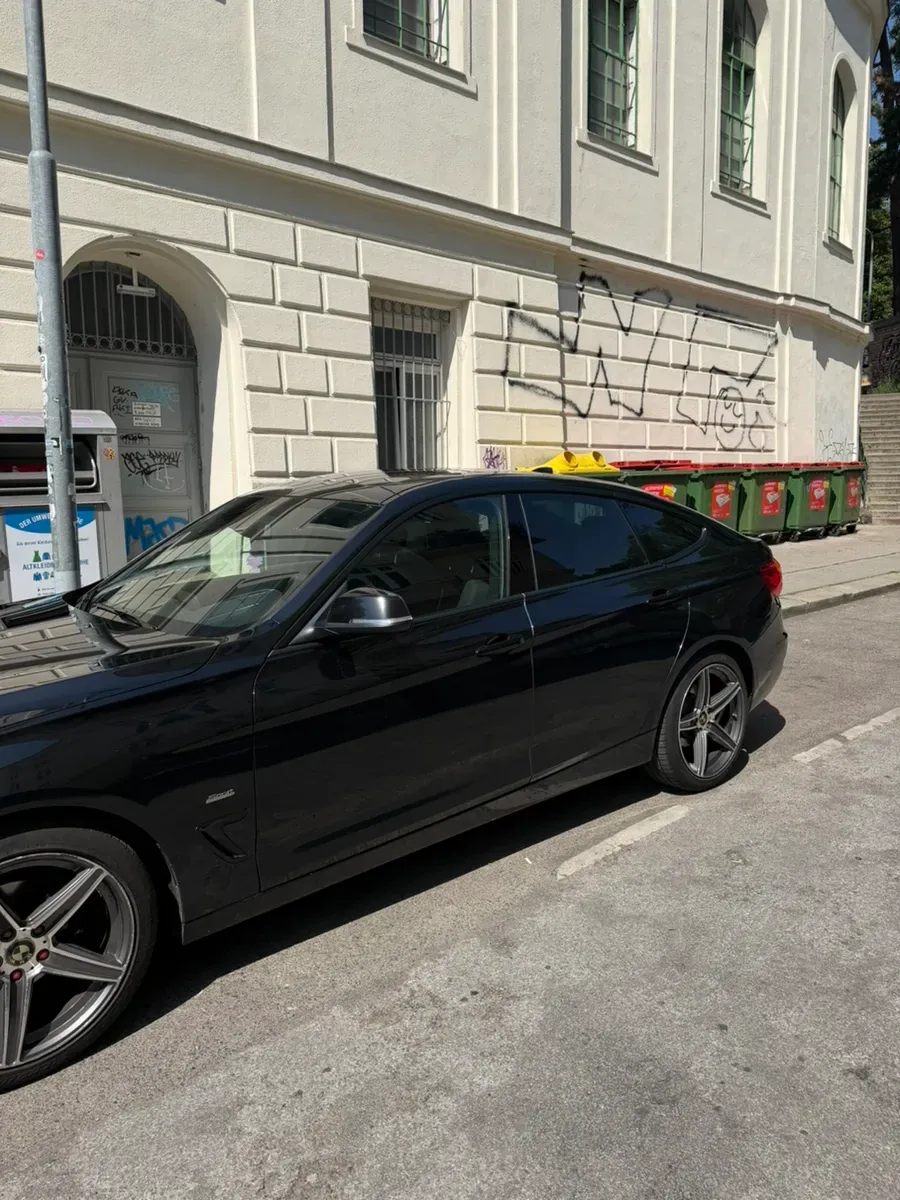 BMW 3 Series 2015 photo 2