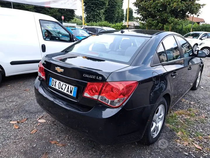 Chevrolet Cruze 2009 photo 3