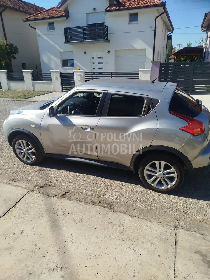 Nissan Juke 2011 photo 4