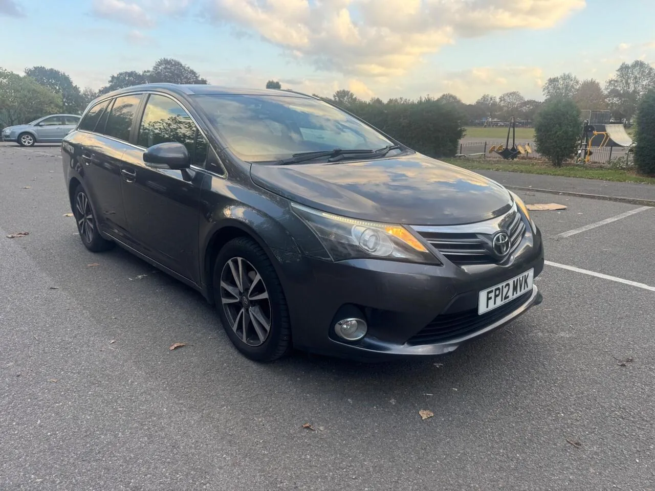 Toyota Avensis 2012 photo 5