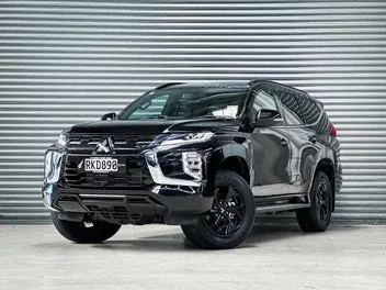 Mitsubishi Pajero Sport 2025 photo 2