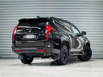 Mitsubishi Pajero Sport 2025 photo 4